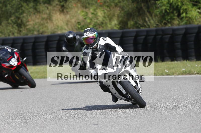 Archiv-2025/22 06.06.2025 DISCOVER the BIKE ADR/Race 3 rot/77